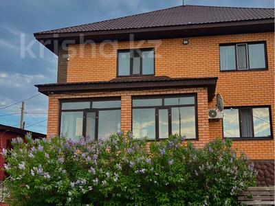 Дом · 4 комнаты · 200 м², Бурабай за 220 000 〒 в Бурабае
