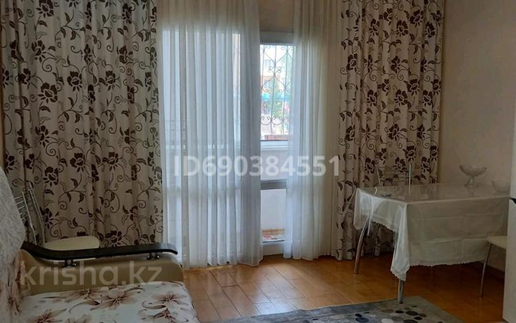 1-бөлмелі пәтер, 40 м², 1/11 қабат сағатына, Б. Момышулы 13а, бағасы: 2 000 〒 в Астане, Сарыарка р-н — фото 2