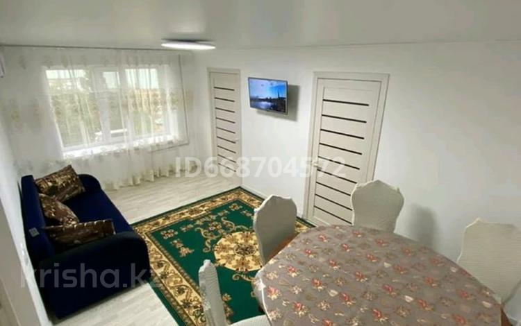 4-комнатная квартира, 72 м², 4/5 этаж посуточно, Космонавтов 9/1 за 25 000 〒 в Приозёрске — фото 2