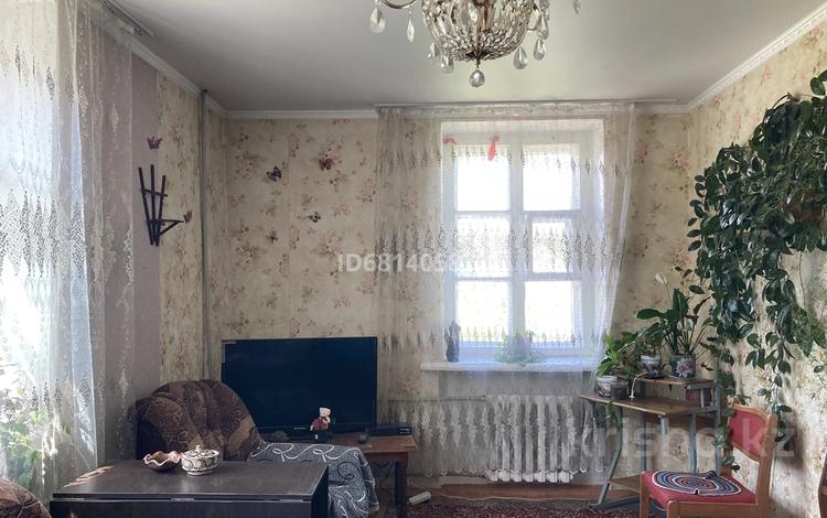 3-комнатная квартира, 64 м², 2/2 этаж, Цементная 11 за 10 млн 〒 в Семее — фото 2