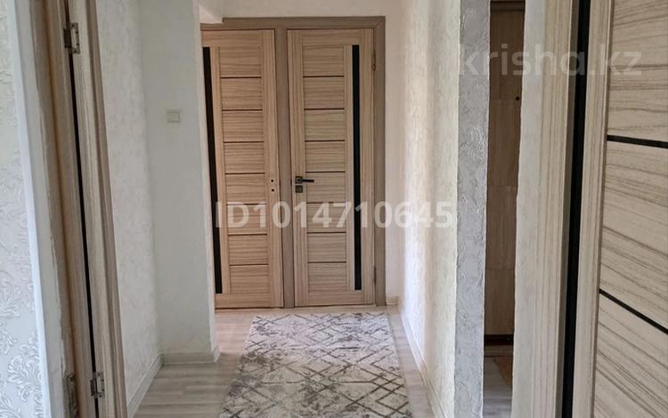 4-бөлмелі пәтер · 75 м² · 4/5 қабат, Қаратау ш/а. 31 — Рыскулова, бағасы: 20 млн ₸ в Таразе, мкр Каратау — фото 2