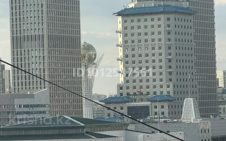5-бөлмелі пәтер · 200 м² · 9/10 қабат, Мәңгілік Ел 22 — Алматы, бағасы: 86 млн ₸ в Астане, Есильский р-н — фото 2