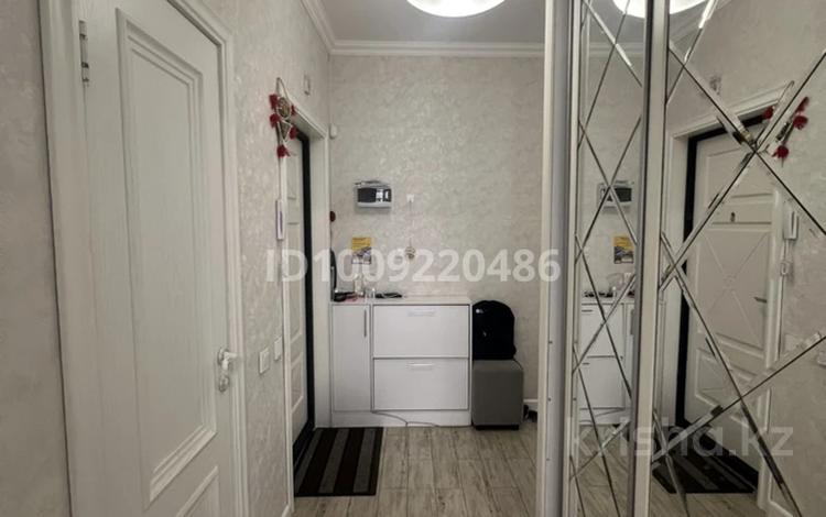 3-комнатная квартира · 82 м² · 5/12 этаж, Сатпаева 90/43 за 79 млн ₸ в Алматы, Бостандыкский р-н — фото 47