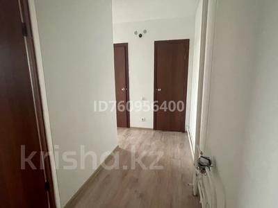 1-бөлмелі пәтер · 36.4 м² · 1/5 қабат, Строителей — Строителей, бағасы: 9 млн ₸ в Аксу