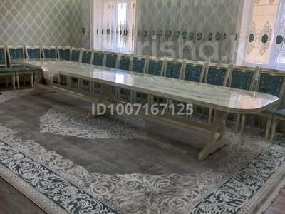 Отдельный дом · 6 комнат · 235 м² · 8 сот., Жандарбекова за 37 млн 〒 в Таразе