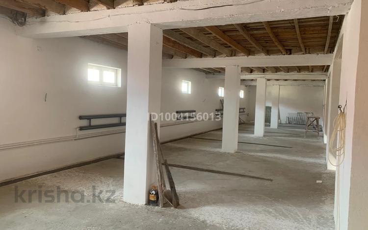 Свободное назначение, офисы, магазины и бутики, склады, азс, автосервисы и автомойки, салоны красоты, бани, гостиницы и зоны отдыха, медцентры и аптеки, образование, развлечения · 1500 м² за 65 млн 〒 в С.шапагатовой — фото 2