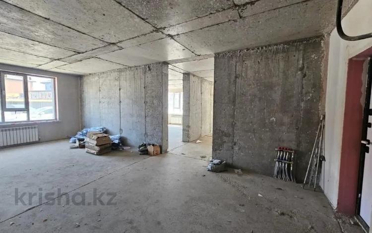 3-бөлмелі пәтер · 81.5 м² · 1/9 қабат, Райымбек батыра 161Б — ИПОТЕКУ ПРОХОДИТ, бағасы: 41.9 млн ₸ в  — фото 2