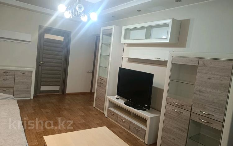 3-комнатная квартира · 60 м² · 5/5 этаж, мкр Тастак-1 — Толе-би за 270 000 〒 в Алматы, Ауэзовский р-н — фото 3
