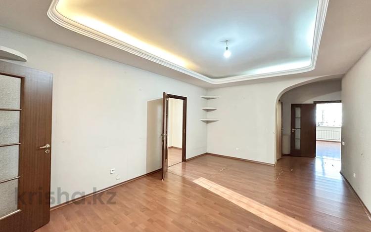 4-комнатная квартира · 216 м² · 8/10 этаж, Мамбетова 10 — Горячая цена! Набережная, Центральный парк! за 78 млн ₸ в Астане, Сарыарка р-н — фото 30