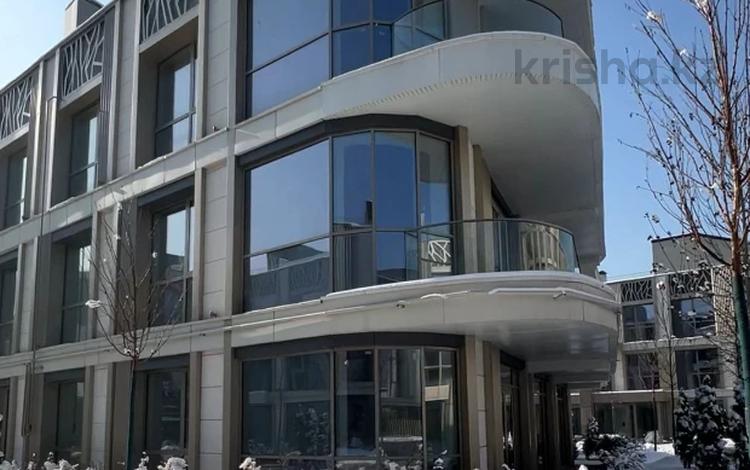 3-комнатная квартира · 110 м² · 2/3 этаж, Микрорайон Мирас 115 — Аль-Фараби-Садыкова за 1.4 млн ₸ в Алматы, Бостандыкский р-н — фото 35