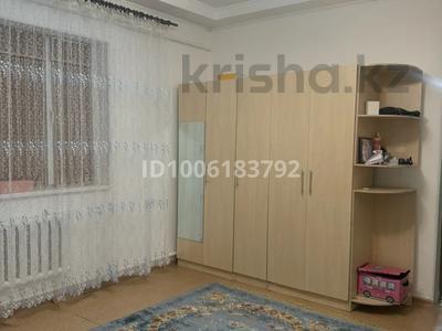 Отдельный дом · 5 комнат · 174 м² · 174 сот., Қызыл тобе абай 37 за 18 млн 〒 в Актау