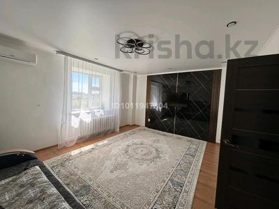2-бөлмелі пәтер · 62 м² · 5/5 қабат, мкр Кадыра Мырза-Али 7, бағасы: 23 млн ₸ в Уральске