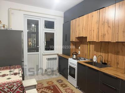 3 комнаты · 63 м² · 3/7 этаж, 11 17/3 — Шапағат магазин за 30 000 ₸ в Туркестане