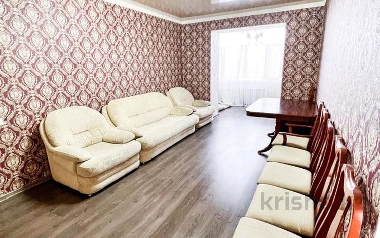 4-комнатная квартира, 85 м², 5/5 этаж, Жастар за 26 млн 〒 в Талдыкоргане, мкр Жастар — фото 2