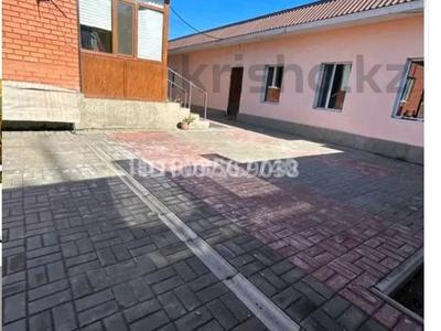 Отдельный дом · 6 комнат · 200 м² · 9 сот., Женис 3Г — Парк Победы за 65 млн 〒 в Сатпаев