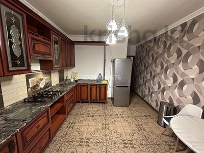 2-комнатная квартира · 60 м² · 2/2 этаж · помесячно, Уранхаева 68 — Жамакаева-Уранхаева за 180 000 〒 в Семее