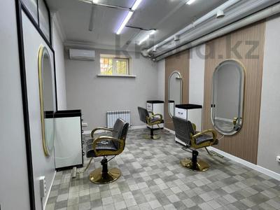 Свободное назначение, офисы, магазины и бутики, склады, салоны красоты, медцентры и аптеки, образование, развлечения · 110 м² за 30 млн 〒 в Актобе, мкр. Алтын орда