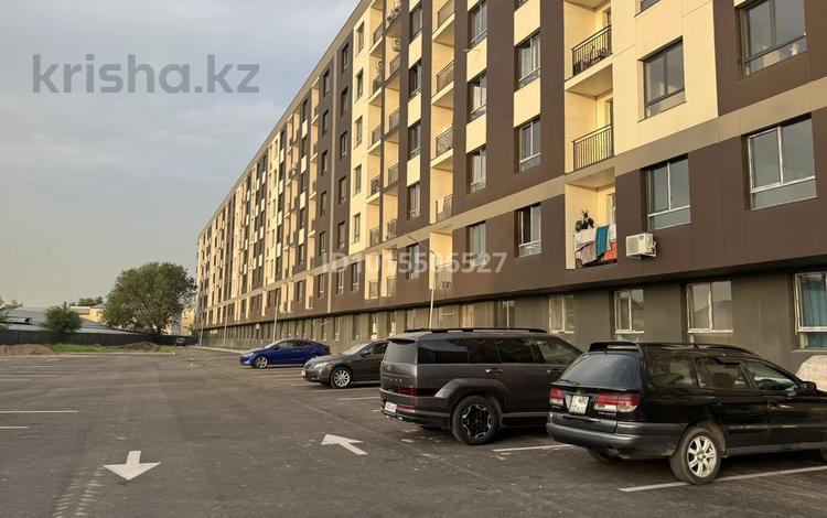 3-бөлмелі пәтер · 70 м² · 1/7 қабат, Томирис ш.а., Рыскулова 103/6, бағасы: 45 млн ₸ в Алматы, Алатауский р-н — фото 2