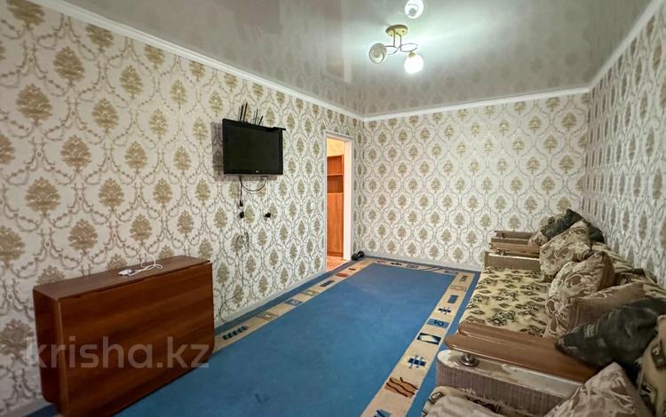 2-бөлмелі пәтер · 42 м² · 1/5 қабат, самал, бағасы: 12.5 млн ₸ в Талдыкоргане, мкр Самал — фото 2