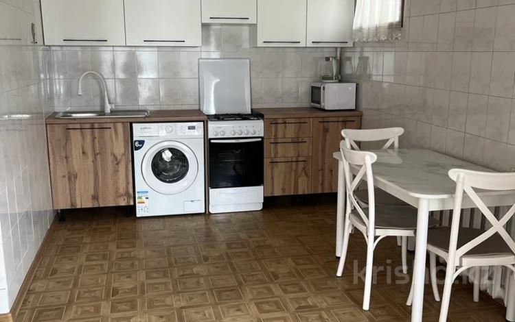 1-комнатная квартира · 54 м² · 7/10 этаж, Шевченко 190 — Гагарина за 250 000 ₸ в Алматы, Алмалинский р-н — фото 3
