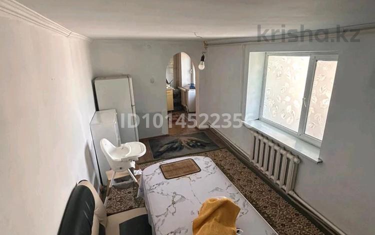 Үйдің бір бөлігі · 3 бөлме · 45 м² · 6 жүзд., Переулок Толстого 8, бағасы: 50 000 ₸ в Таразе — фото 2