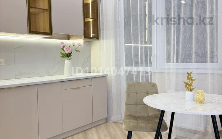 3-бөлмелі пәтер · 79 м² · 8/12 қабат, Кошкарбаева 39в/1, бағасы: 48 млн ₸ в  — фото 2