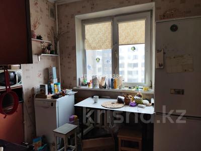 3-комнатная квартира, 68 м², 4/9 этаж помесячно, мкр Самал-2 28 — Школы 131 за 300 000 〒 в Алматы, Медеуский р-н