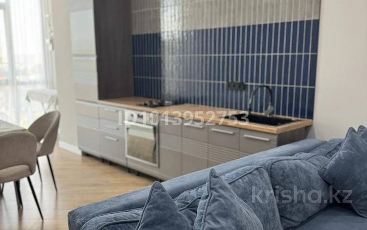 1-комнатная квартира · 63 м² · 8/9 этаж, мкр Старый Аэропорт, Б.Жуманиязова 97 за 220 000 ₸ в Уральске — фото 2