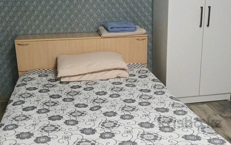 1-комнатная квартира · 37 м² · 1/5 этаж, Шакарима 150 за 10 000 ₸ в Усть-Каменогорске — фото 2