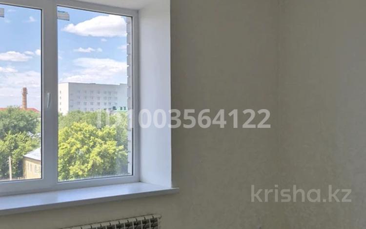 2-бөлмелі пәтер · 69 м² · 5/5 қабат, Некрасова 22, бағасы: 42 млн ₸ в Уральске — фото 2