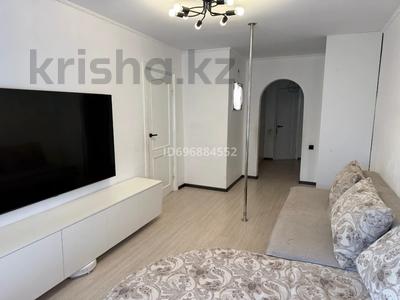 2-комнатная квартира · 57 м² · 1/5 этаж, Алипова 2 — Санаторий/Филармония/Дом Радио за 21 млн 〒 в Атырау