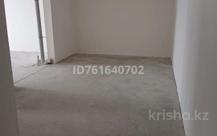 2-комнатная квартира · 70 м² · 11/12 этаж, мкр Аксай-1, Райымбека 524 за 45 млн 〒 в Алматы, Ауэзовский р-н — фото 2
