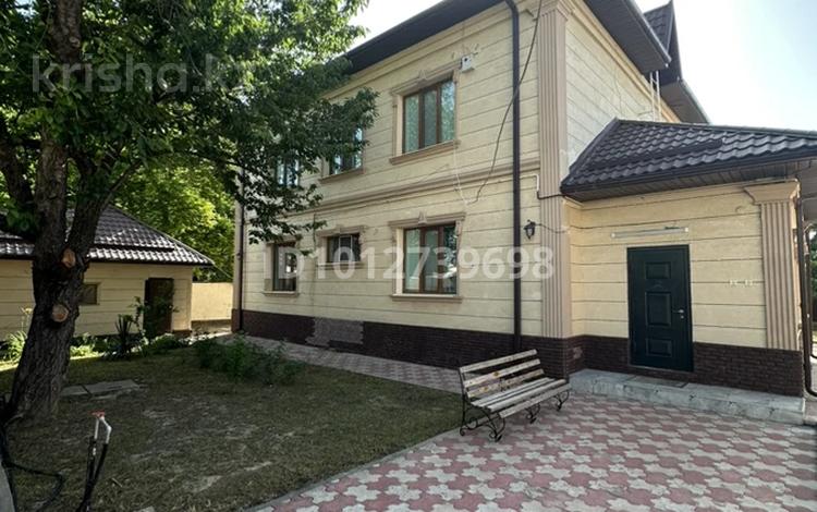 Отдельный дом · 9 комнат · 240 м² · , мкр Шапагат 1 — Шапагат за 180 млн ₸ в Шымкенте, Каратауский р-н — фото 2