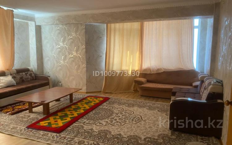 3-комнатная квартира · 104 м² · 2/9 этаж, Алтын ауыл 10 за 40 млн 〒 в Каскелене — фото 2