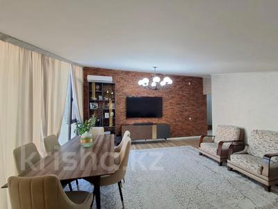 Продажа квартир в Шымкенте: 3-комнатная квартира · 121 м² · 4 этаж, мкр Нурсат 283 за 55 млн 〒 3-комнатная квартира · 121 м² · 4 этаж, мкр Нурсат 283 за 55 млн 〒 в Шымкенте, Каратауский р-н