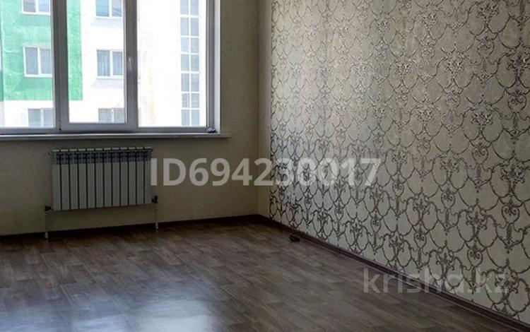 2-комнатная квартира, 62 м², 7/9 этаж помесячно, мкр Шугыла 341/2 — Магазин Бауыржан и Айна дент