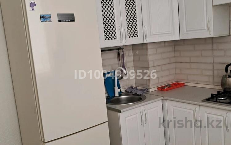 2-комнатная квартира · 57 м² · 3/6 этаж, 16-й мкр , 16-й микрорайон 43/2 за 170 000 ₸ в Актау — фото 2