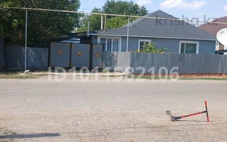 Отдельный дом · 4 комнаты · 90 м² · 10 сот., Ауезова 34 — На пересечений по исабаевой за 17 млн ₸ в Балпыке Би — фото 2