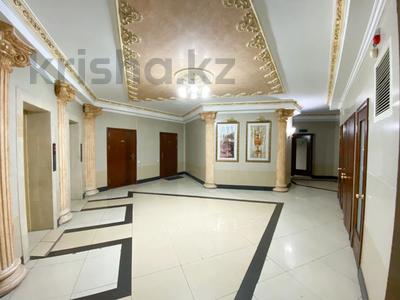 3-комнатная квартира, 133 м², 13/18 этаж, Курмангазы за 82 млн 〒 в Алматы, Алмалинский р-н