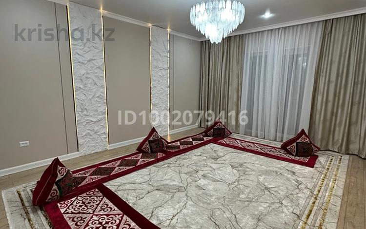 3-комнатная квартира · 106 м² · 2 этаж, мкр Кадыра Мырза-Али, Улица Памяти Воинов-Интернационалистов за 35 000 ₸ в Уральске — фото 12