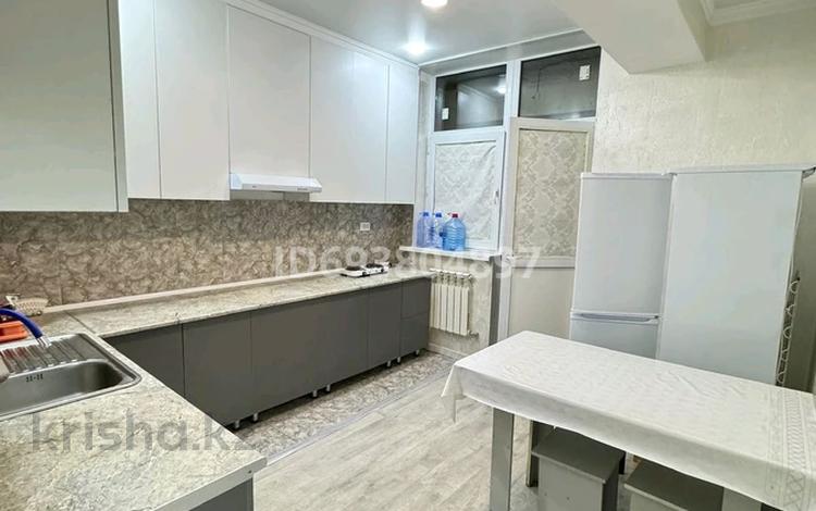 2-комнатная квартира, 60 м², 10/10 этаж помесячно, Байгазиева 35Б — ЖК АЛАТАУ АЖАРЫ