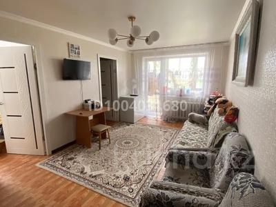 Продажа квартир в Карагандинской обл.: 4-комнатная квартира · 61.1 м² · 4/5 этаж, Майкудук, 18й микрорайон 3 за 16 млн 〒 4-комнатная квартира · 61.1 м² · 4/5 этаж, Майкудук, 18й микрорайон 3 за 16 млн 〒 в Караганде, Алихана Бокейханова р-н