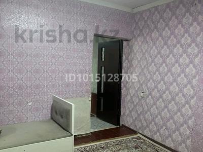 Отдельный дом · 4 комнаты · 160 м² · 6 сот., Самал 265 — улица напротив Казпочты за 8 млн ₸ в Атамекене