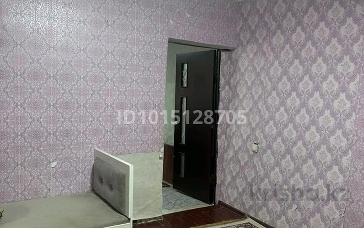 Отдельный дом · 4 комнаты · 160 м² · 6 сот., Самал 265 — улица напротив Казпочты за 8 млн ₸ в Атамекене — фото 2