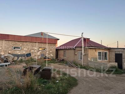 Отдельный дом · 5 комнат · 122 м² · 10 сот., Назир Торекул 28 — Джамбула за 45 млн 〒 в Астане, Алматы р-н