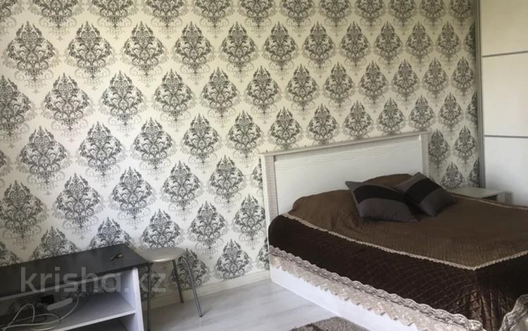 1-комнатная квартира · 32 м² · 3/4 этаж, Байзак Батыра 182 за 120 000 ₸ в Таразе — фото 2