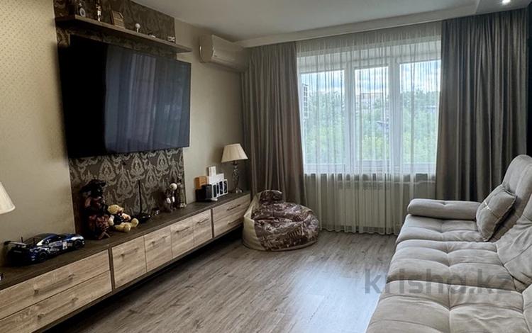 3-комнатная квартира · 67 м² · 5/9 этаж, мкр Юго-Восток, 28й микрорайон, проспект Шахтеров 31 — Шахтеров 31-Красная крыша за 29.6 млн ₸ в Караганде, Казыбек би р-н — фото 26