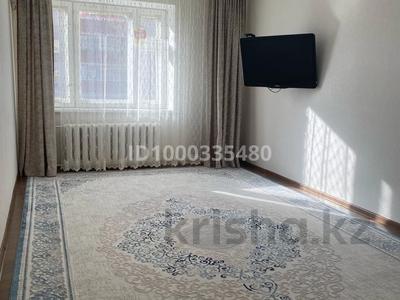 3-бөлмелі пәтер · 77.5 м² · 2/10 қабат, Жеңіс ш/а 8 — За ТРЦ АЗИЯ МОЛЛ, бағасы: 33 млн ₸ в Уральске, мкр Женис