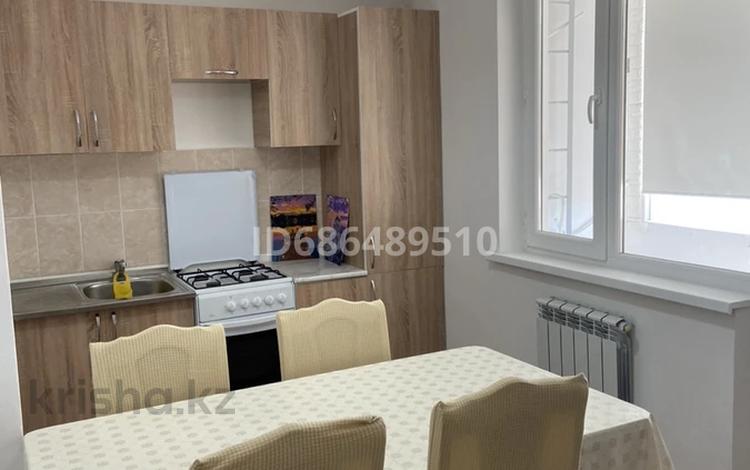 1-комнатная квартира · 45 м² · 7/9 этаж, мкр Береке 34 — Рядом 42 школа и садики, аптека ТРЦ киви за 15 млн 〒 в Атырау — фото 3