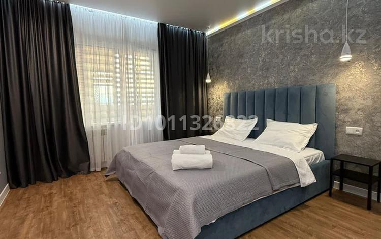 1-комнатная квартира · 55 м² · 8/10 этаж, мкр Кунаева 27 за 17 000 ₸ в Уральске — фото 2